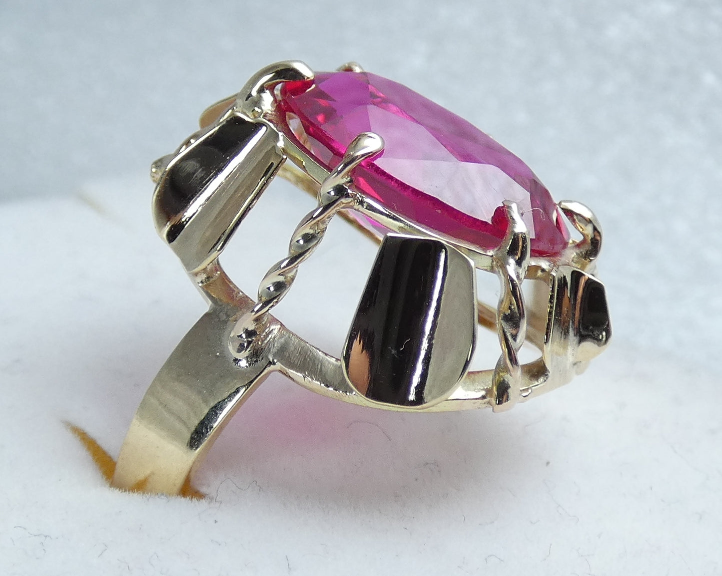 Vintage Solid 9ct Yellow Gold Pink Oval Cut Ruby Cocktail Dress Ring Size 7 N 54