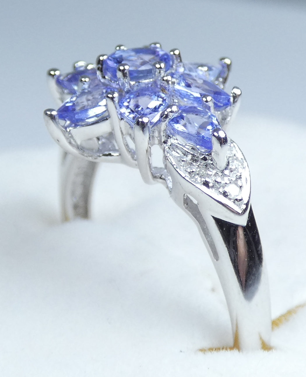 Solid 10ct White Gold Tanzanite Diamond Cluster Dress Flower Ring Size 7.5 O 55