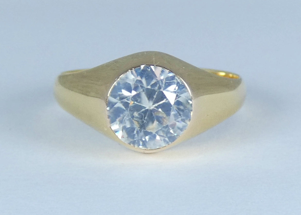 Vintage Solid 9ct Yellow Gold White Topaz Signet Solitaire Dress Ring 11.5 W 65