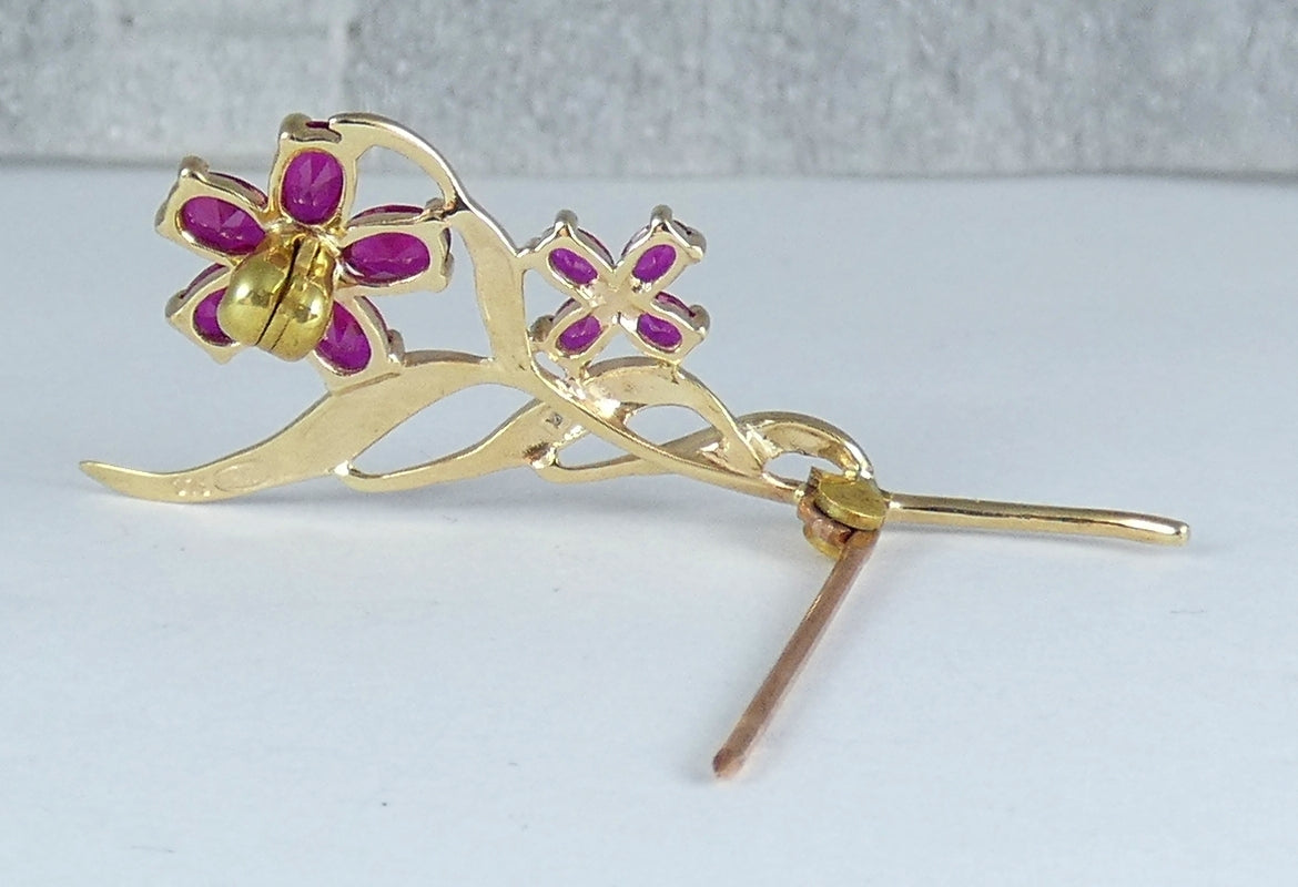 Solid 9ct Yellow Gold 0.8ct Ruby & Diamond Twin Flower Leaf Bar Brooch Pin White