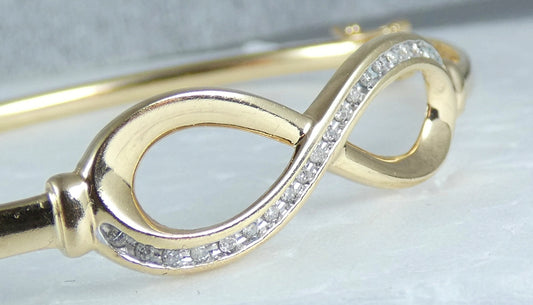 Solid 9ct Yellow Gold & Diamond Infinity Crossover Hinged Bangle Xover Bracelet