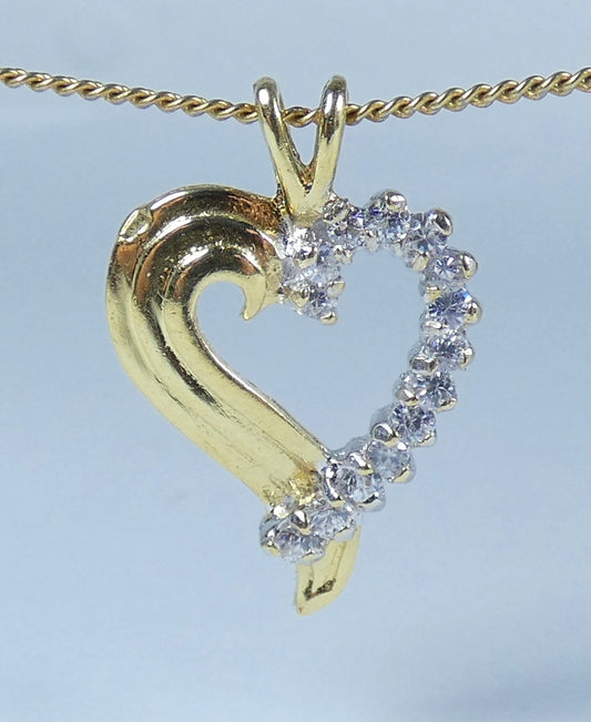 Vintage Italian Solid 18ct Yellow Gold & White Stone Love Heart Necklace Pendant