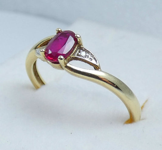 Modern Solid 9ct Yellow Gold Pink Oval Ruby & Diamond Dress Ring Size 7.5 O 55