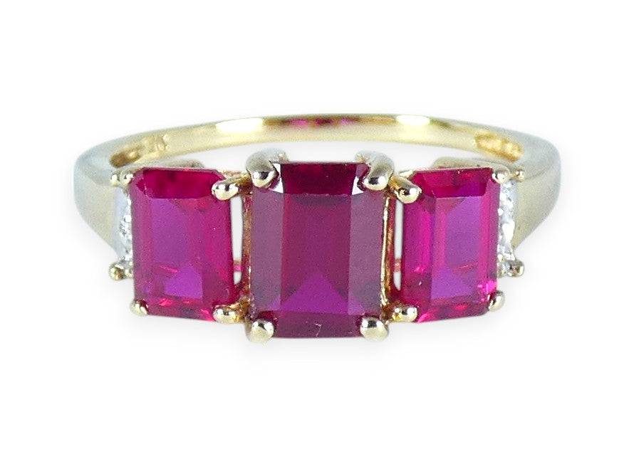 Modern Solid 9ct Yellow Gold Trilogy Ruby & Diamond Dress Cocktail Ring 8.5 Q 58