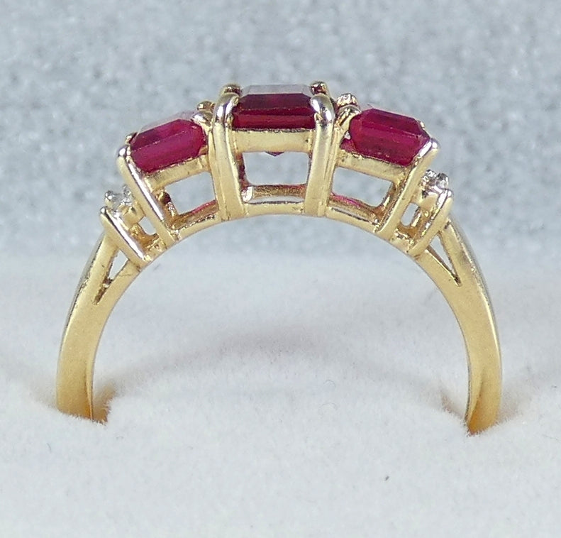 Modern Solid 9ct Yellow Gold Trilogy Ruby & Diamond Dress Cocktail Ring 8.5 Q 58