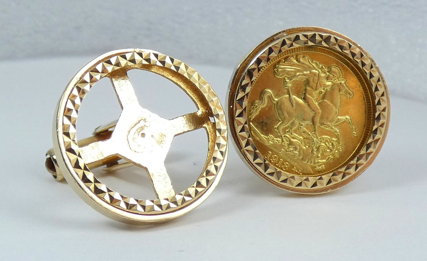 Vintage 1969 Set Heavy Solid 9ct Yellow Gold Half Sovereign Coin Cufflink Frames