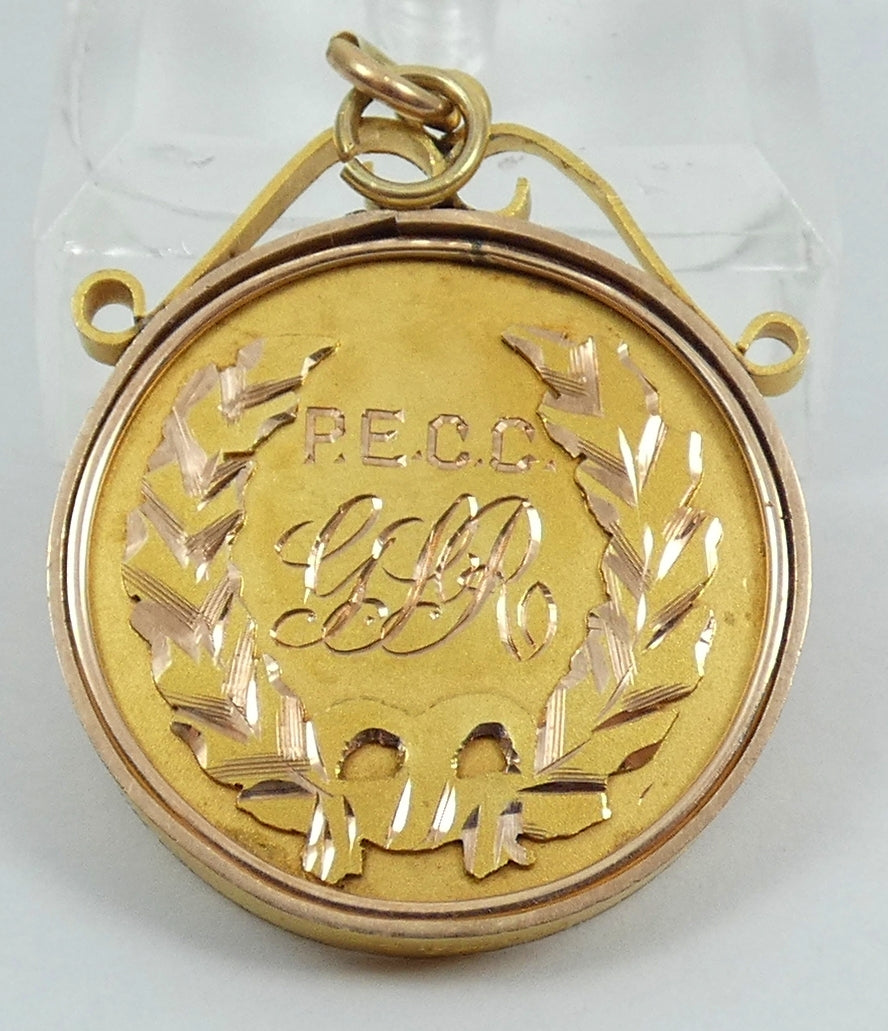 Antique 1924 Solid 9ct Yellow Gold Cricket Sport Medal Fob Pendant Bowling 7.2gm