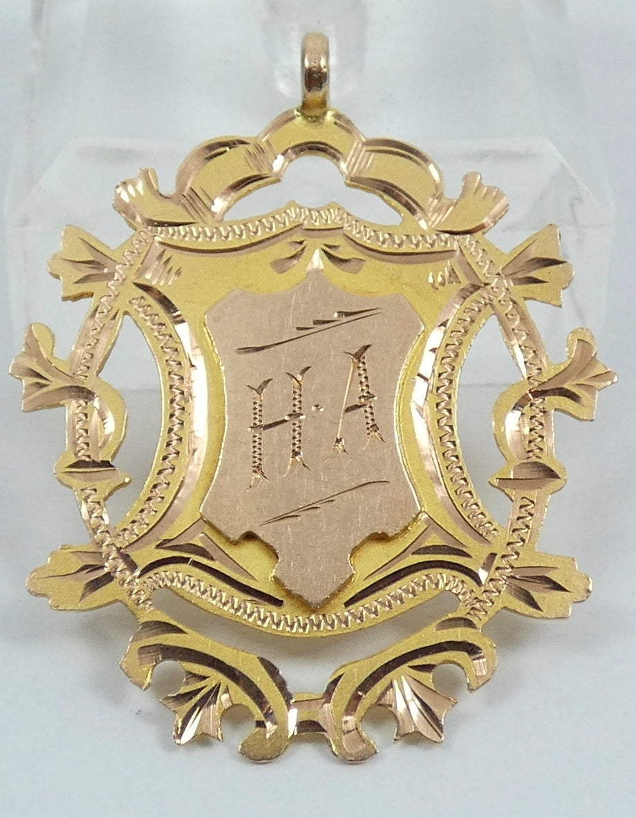 Antique 1914 Solid 9ct Yellow Gold Cricket Sports Medal Fob Pendant DSPS Batting