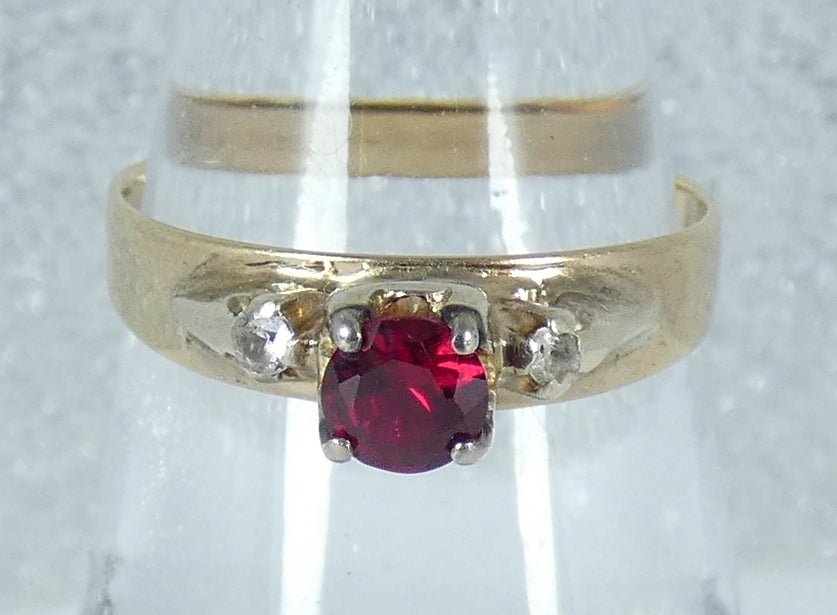 Vintage Solid 9ct Yellow Gold Ruby & White Spinel Stone Dress Ring Size 8 P 56
