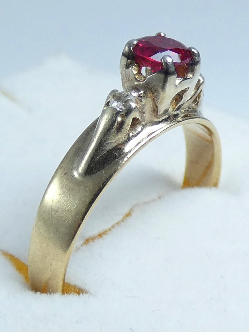 Vintage Solid 9ct Yellow Gold Ruby & White Spinel Stone Dress Ring Size 8 P 56
