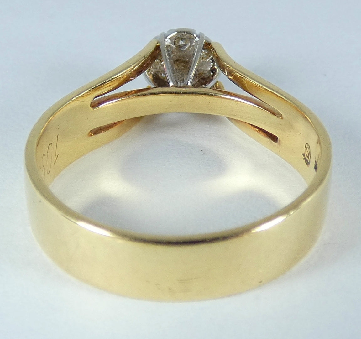 Solid 18ct Yellow Gold .20ct Diamond Cluster Dress Engagement Ring Size 7.5 O 55