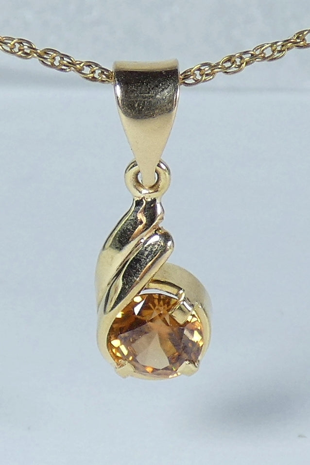 Solid 9ct Yellow Gold 2.37ct Natural Brown Cognac 7mm Zircon Necklace Pendant