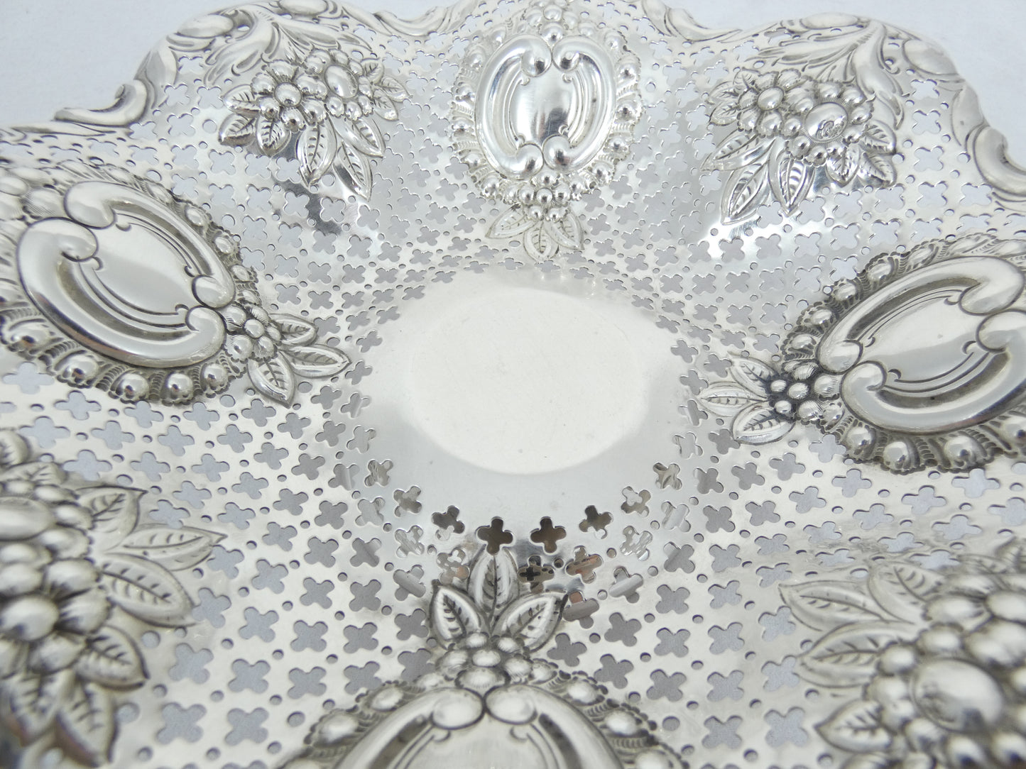 Antique Victorian 1894 Sterling Silver Footed Bowl Comport Pierced Lolly Dish JD