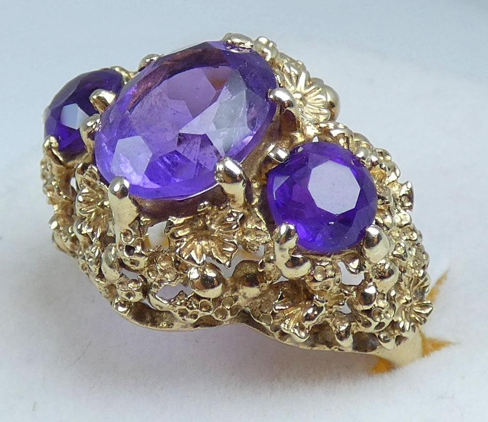 Vintage 1974 English Solid 9ct Yellow Gold Purple Amethyst Trilogy Ring 6.5 M 52