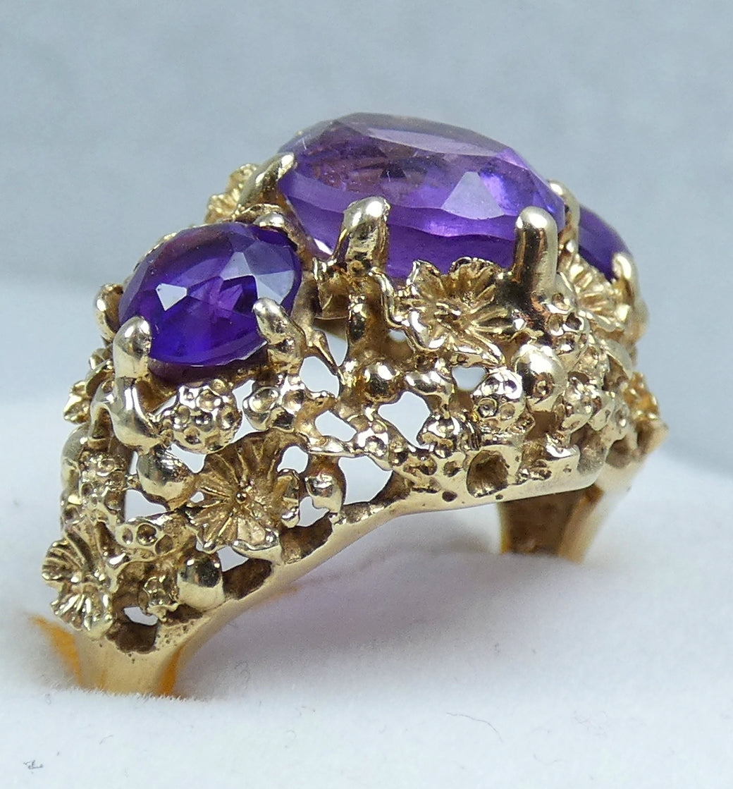 Vintage 1974 English Solid 9ct Yellow Gold Purple Amethyst Trilogy Ring 6.5 M 52