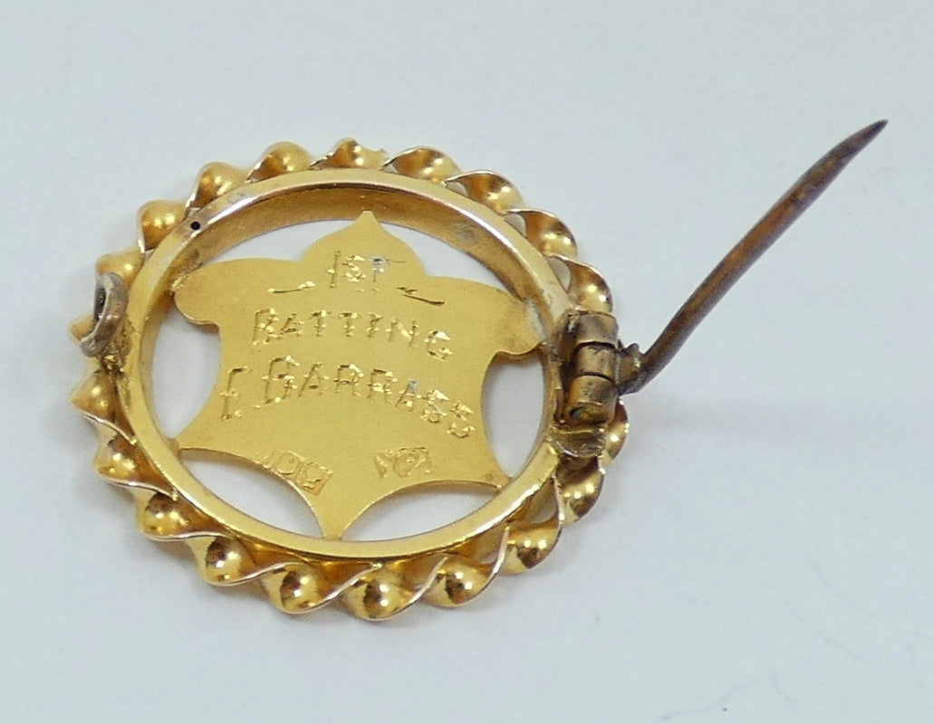 Antique 1910 Australian Solid 9ct Yellow Gold Cricket Award Medal Brooch Batting
