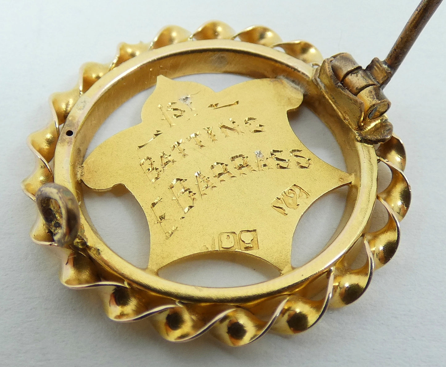 Antique 1910 Australian Solid 9ct Yellow Gold Cricket Award Medal Brooch Batting
