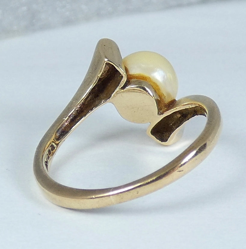 Vintage 1959 English Solid 9ct Yellow Gold Pearl Bypass Dress Ring Size 6.5 M 52