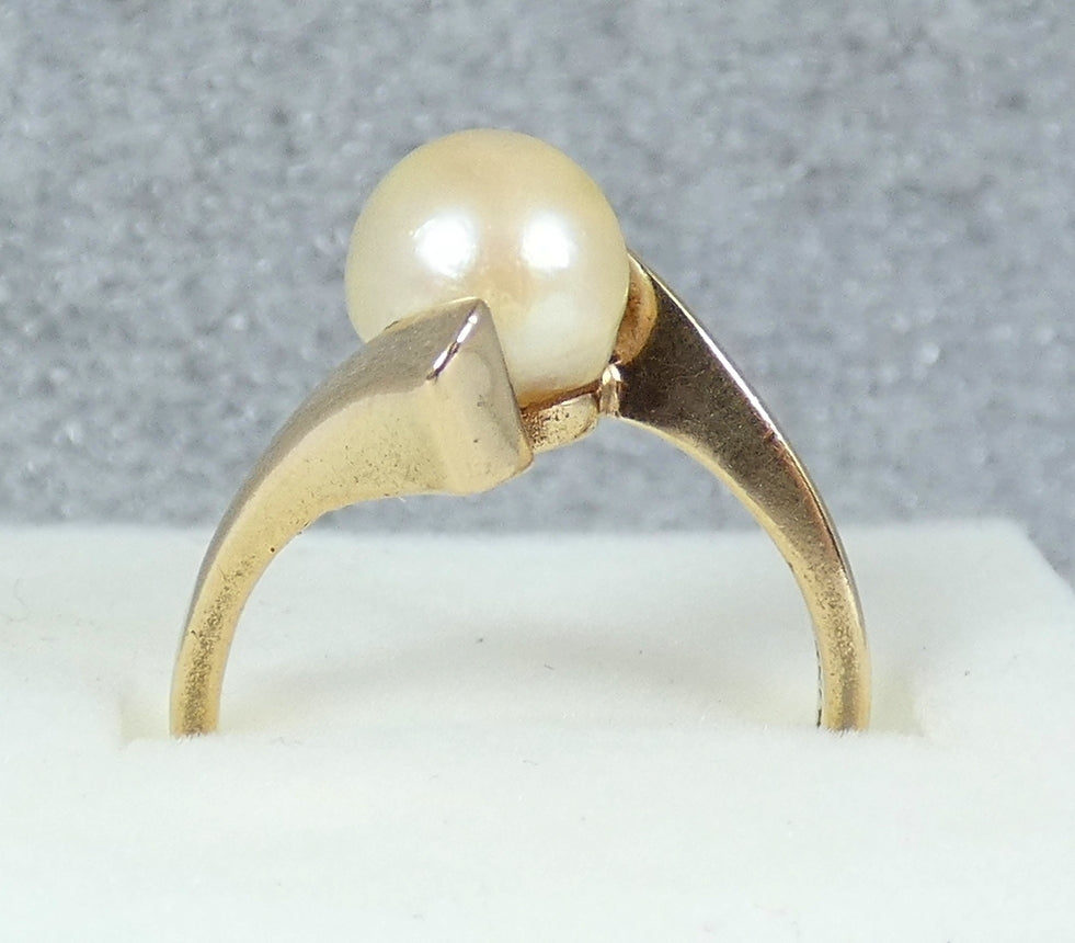 Vintage 1959 English Solid 9ct Yellow Gold Pearl Bypass Dress Ring Size 6.5 M 52