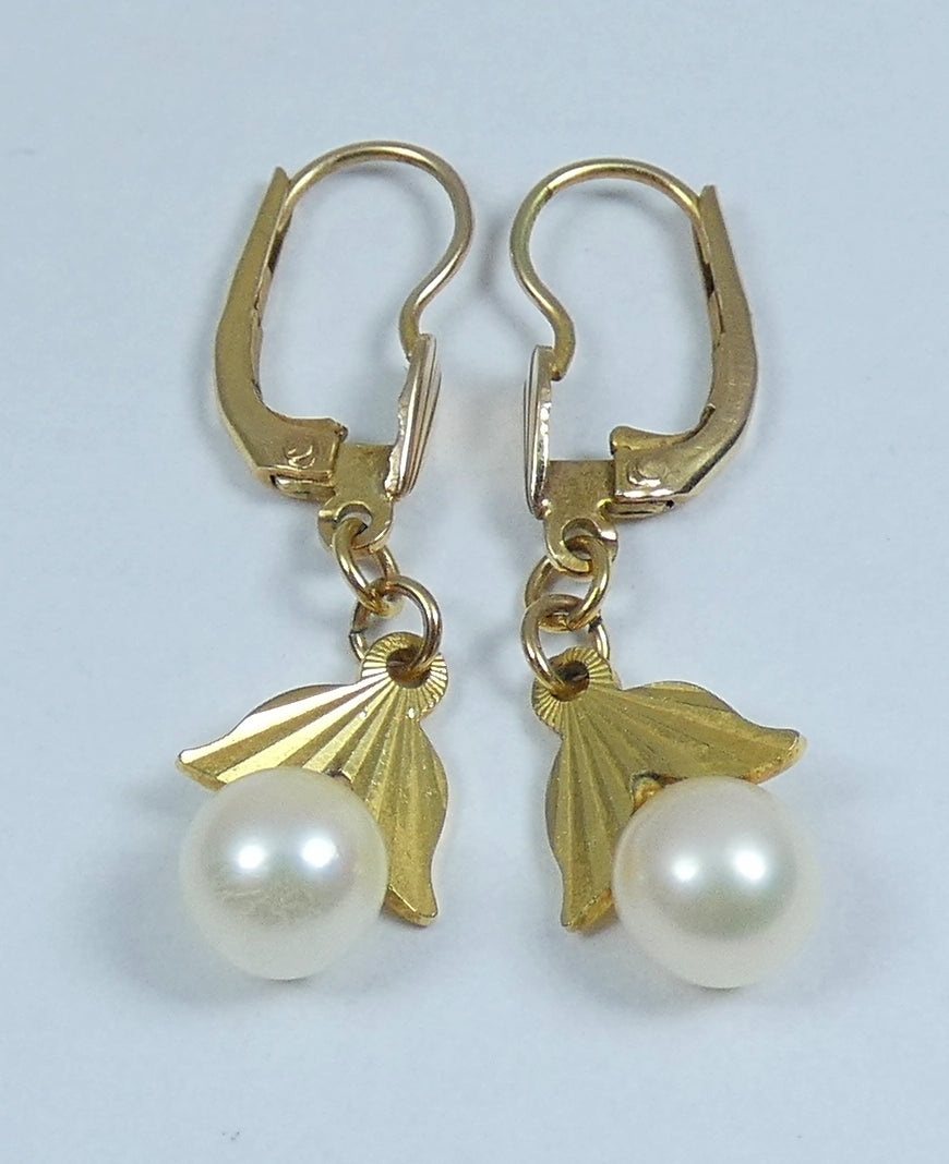 Vintage Pair of Solid 9ct Yellow Gold & 6mm Pearl 33mm Lever Back Drop Earrings