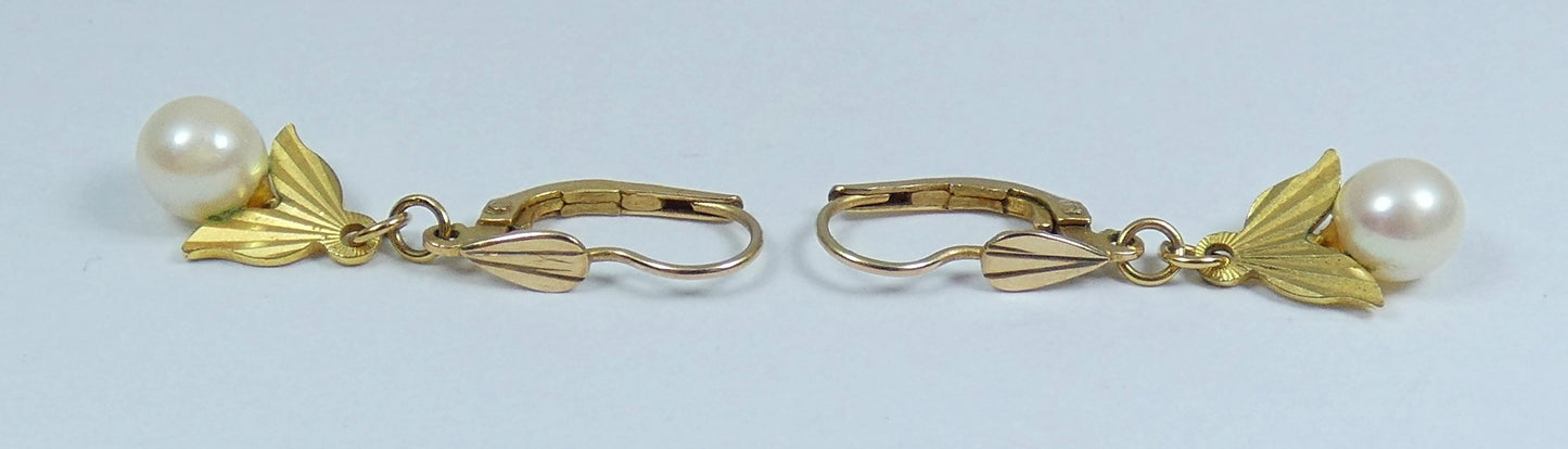 Vintage Pair of Solid 9ct Yellow Gold & 6mm Pearl 33mm Lever Back Drop Earrings
