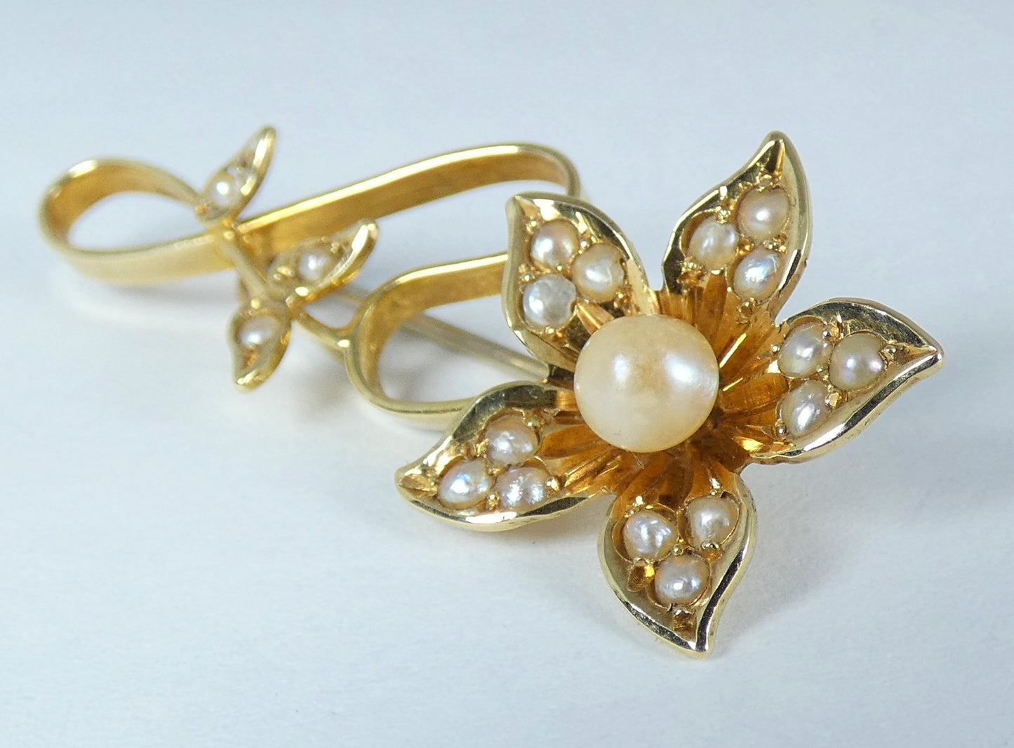 Antique Art Deco Solid 15ct Yellow Gold & Seed Pearl Cluster Flower Brooch Pin