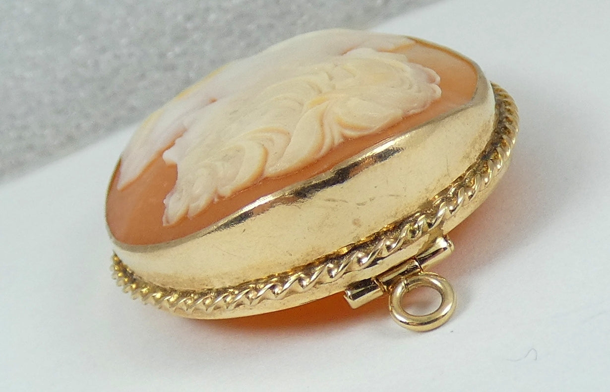 Vintage Australian Solid 9ct Yellow Gold Shell Cameo Convertible Brooch Pendant
