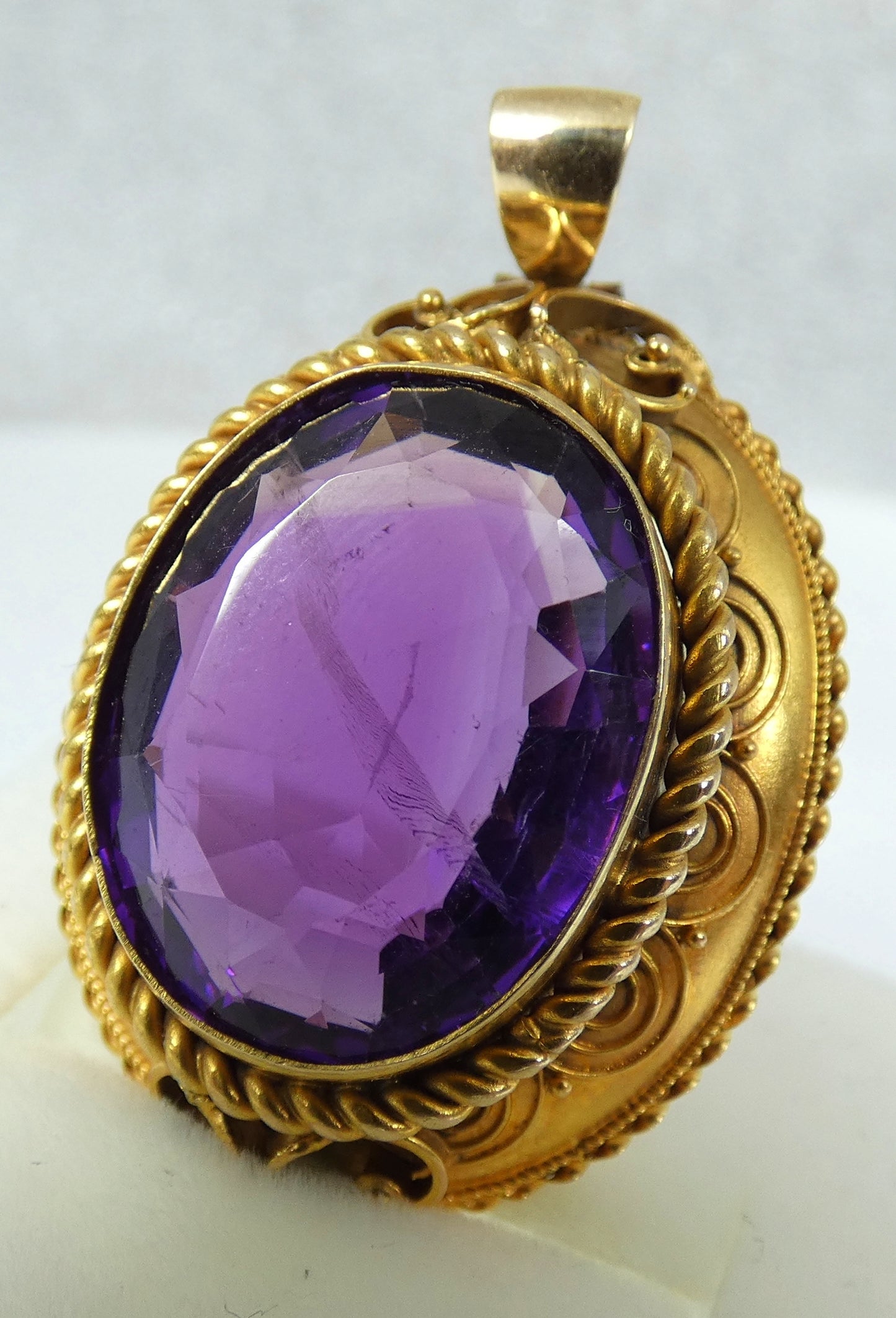 Antique Victorian Etruscan Solid 15ct Yellow Gold Purple Amethyst Locket Pendant