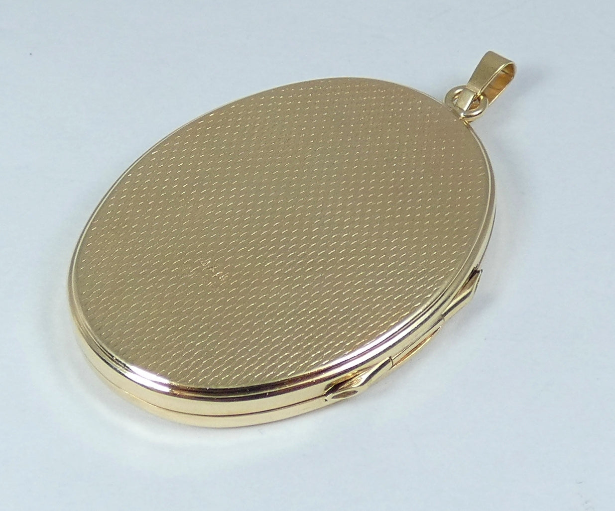 Vintage English Large Solid 9ct Gold Double Photograph Locket Photo Pendant 17gm