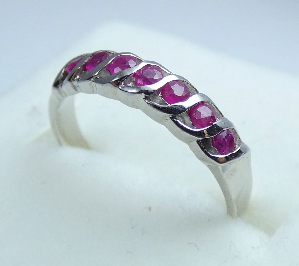 Solid 18ct White Gold & Natural .2ct Ruby Eternity Band Dress Ring Size 5.5 K 50