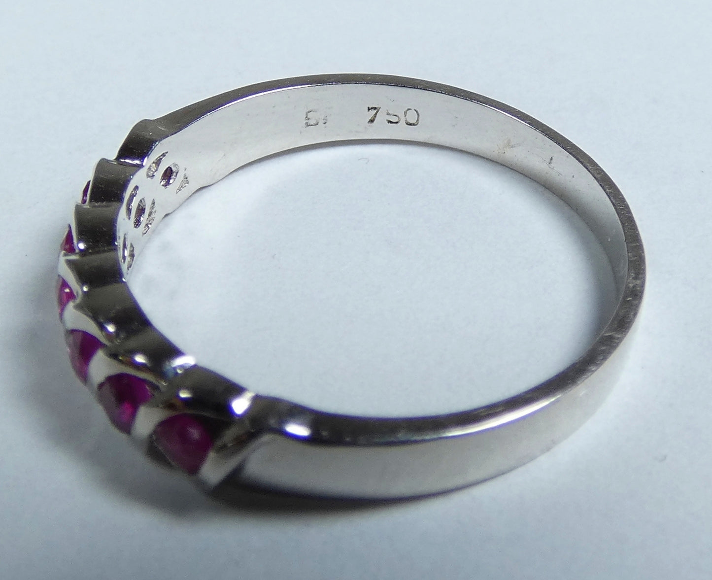 Solid 18ct White Gold & Natural .2ct Ruby Eternity Band Dress Ring Size 5.5 K 50