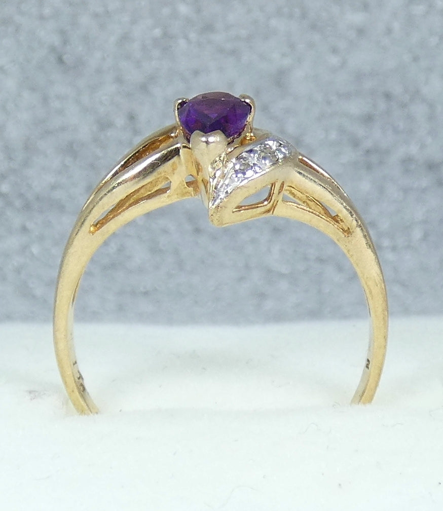 Solid 9ct Yellow Gold Pear Cut Purple Amethyst Diamond Dress Ring Size 6.5 M 52