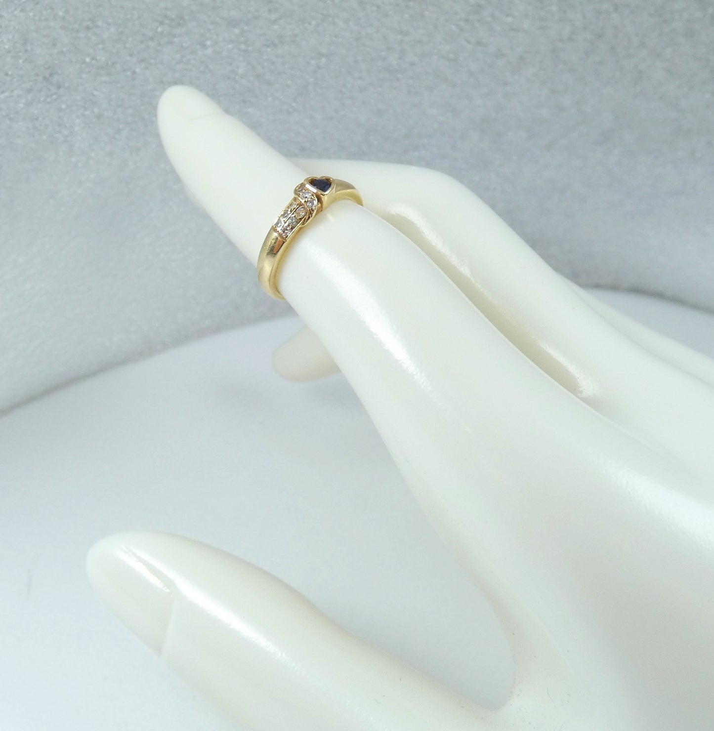 Solid 14ct Yellow Gold Blue Sapphire Diamond Love Heart Dress Ring Size 4.5 I 48