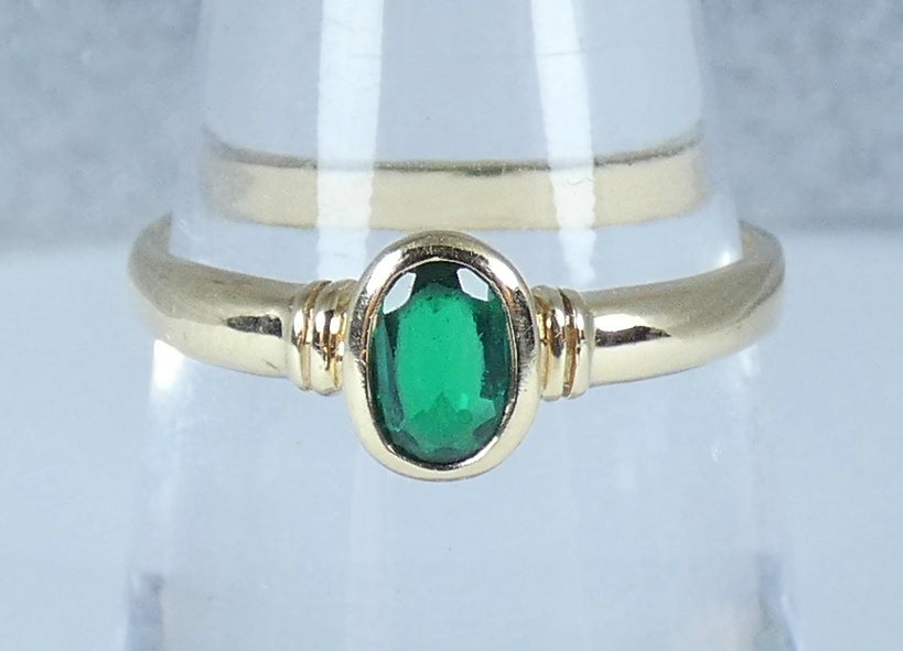 Solid 9ct Yellow Gold Emerald Green Sapphire Solitaire Dress Ring Size 8 P 56