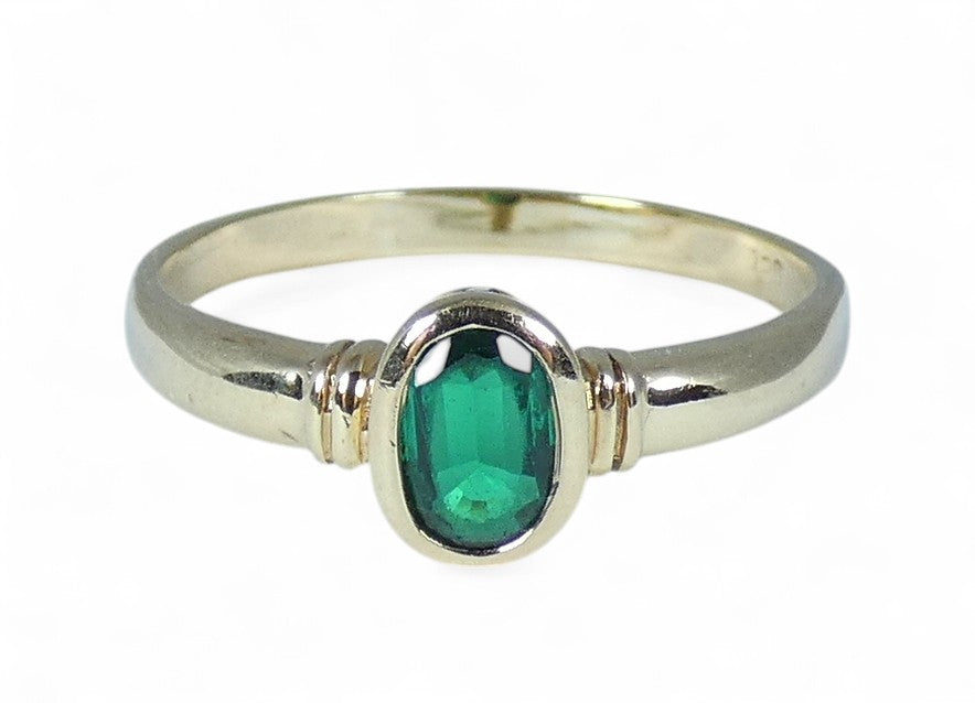 Solid 9ct Yellow Gold Emerald Green Sapphire Solitaire Dress Ring Size 8 P 56