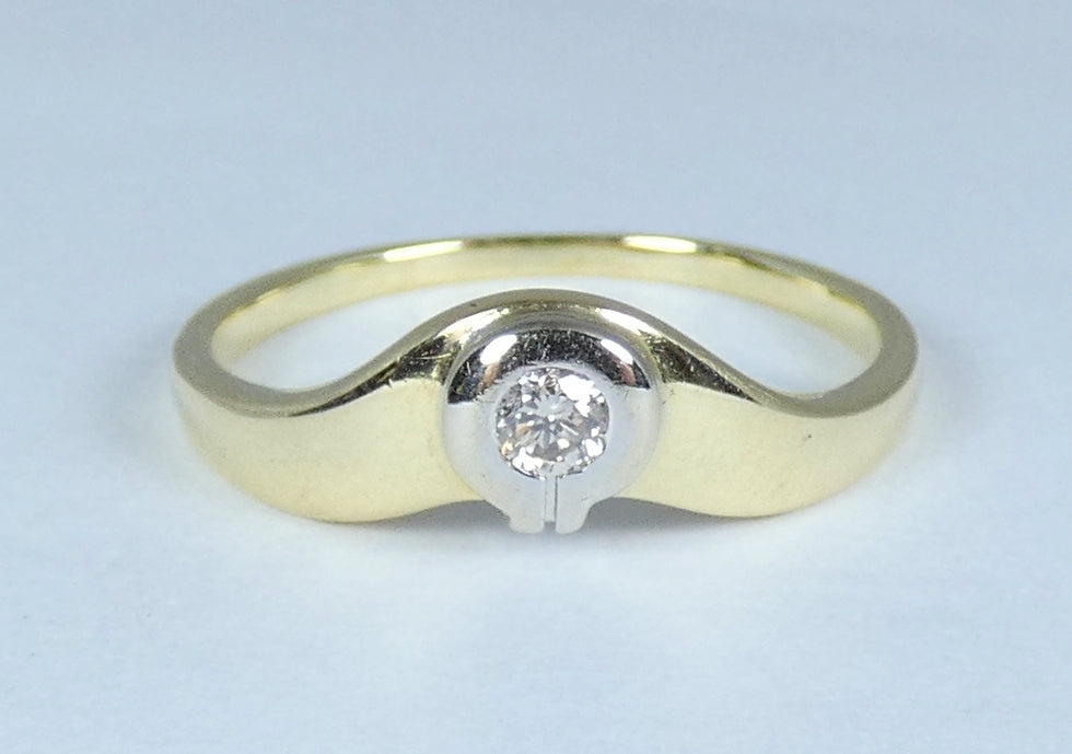 Modern Solid 14ct Yellow White Gold Diamond Solitaire Dress Ring Size 7.5 O 55