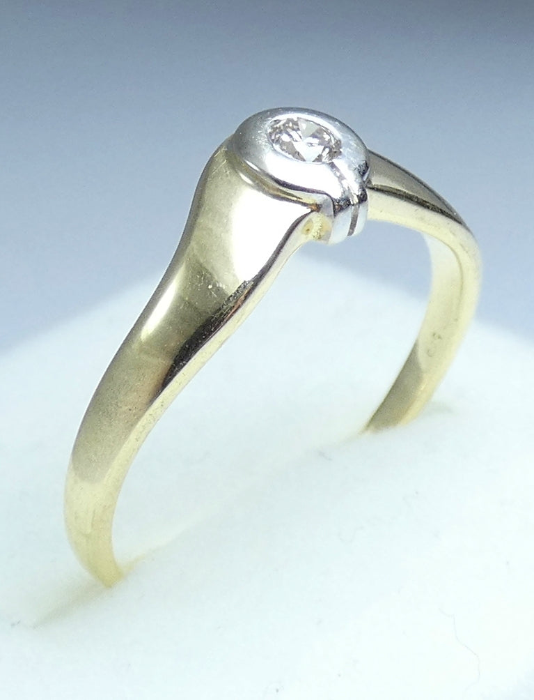 Modern Solid 14ct Yellow White Gold Diamond Solitaire Dress Ring Size 7.5 O 55