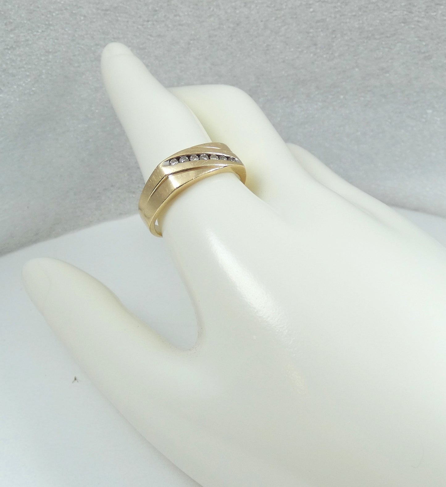 Solid 10ct Yellow Gold Mens 0.17ct Diamond Channel Signet Dress Ring 11 V 64 7gm
