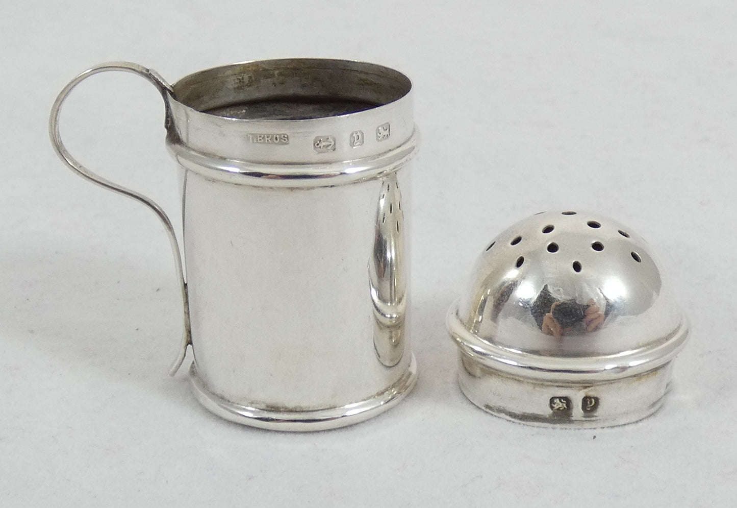 Antique Victorian 1898 Sterling Silver Novelty Flour Sifter Pepper Pot Shaker TB