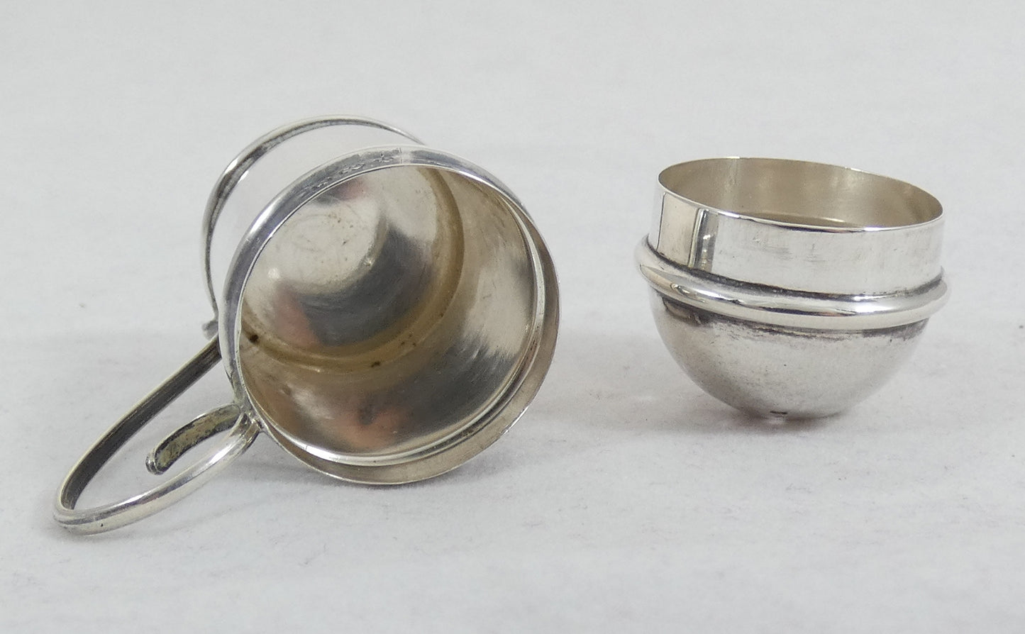 Antique Edwardian 1907 Sterling Silver Novelty Flour Sifter Pepper Pot Shaker CW
