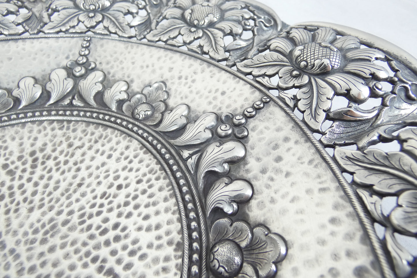 Vintage Indonsian Yogya 900 Silver Large 28cm Fruit Serving Bowl Tray Sterling