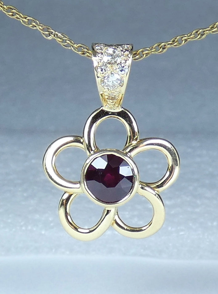 Solid 18ct Yellow Gold Rubellite Red Tourmaline Diamond Flower Necklace Pendant