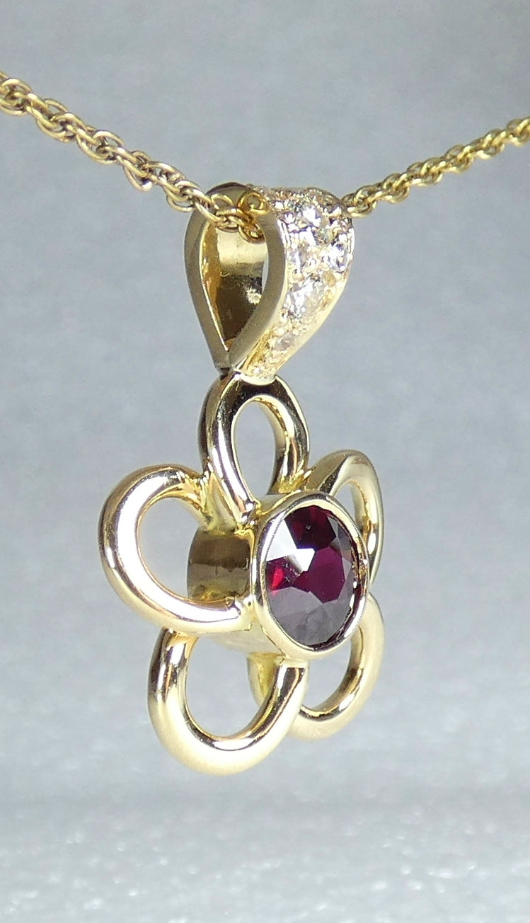 Solid 18ct Yellow Gold Rubellite Red Tourmaline Diamond Flower Necklace Pendant