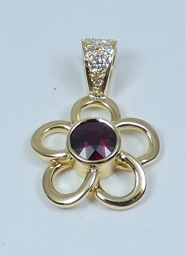 Solid 18ct Yellow Gold Rubellite Red Tourmaline Diamond Flower Necklace Pendant