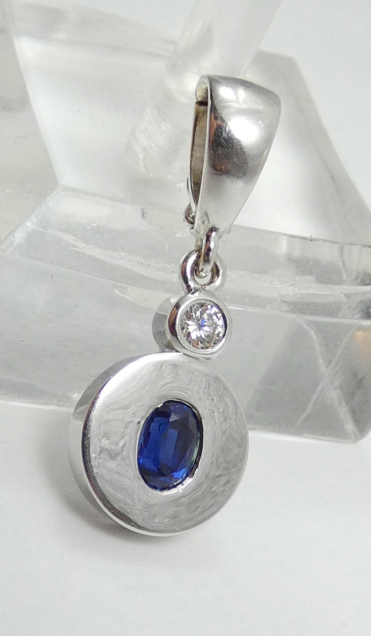 Solid 9ct White Gold Oval Blue Sapphire & Diamond Necklace Pendant Hinged Bail