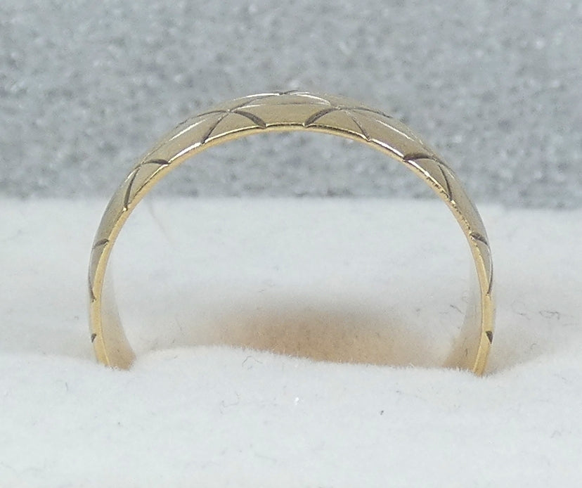 Vintage Solid 9ct Yellow Gold 6.5mm Textured Wedding Band Ring Size 8.5 Q 58 375
