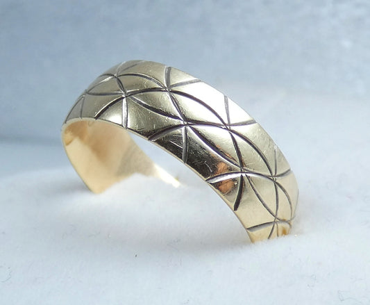 Vintage Solid 9ct Yellow Gold 6.5mm Textured Wedding Band Ring Size 8.5 Q 58 375