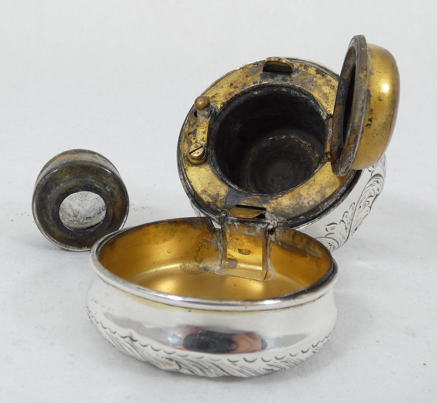 Antique Edwardian 1902 Sterling Silver Travel Inkwell Ink Well Pot Repousse Jar