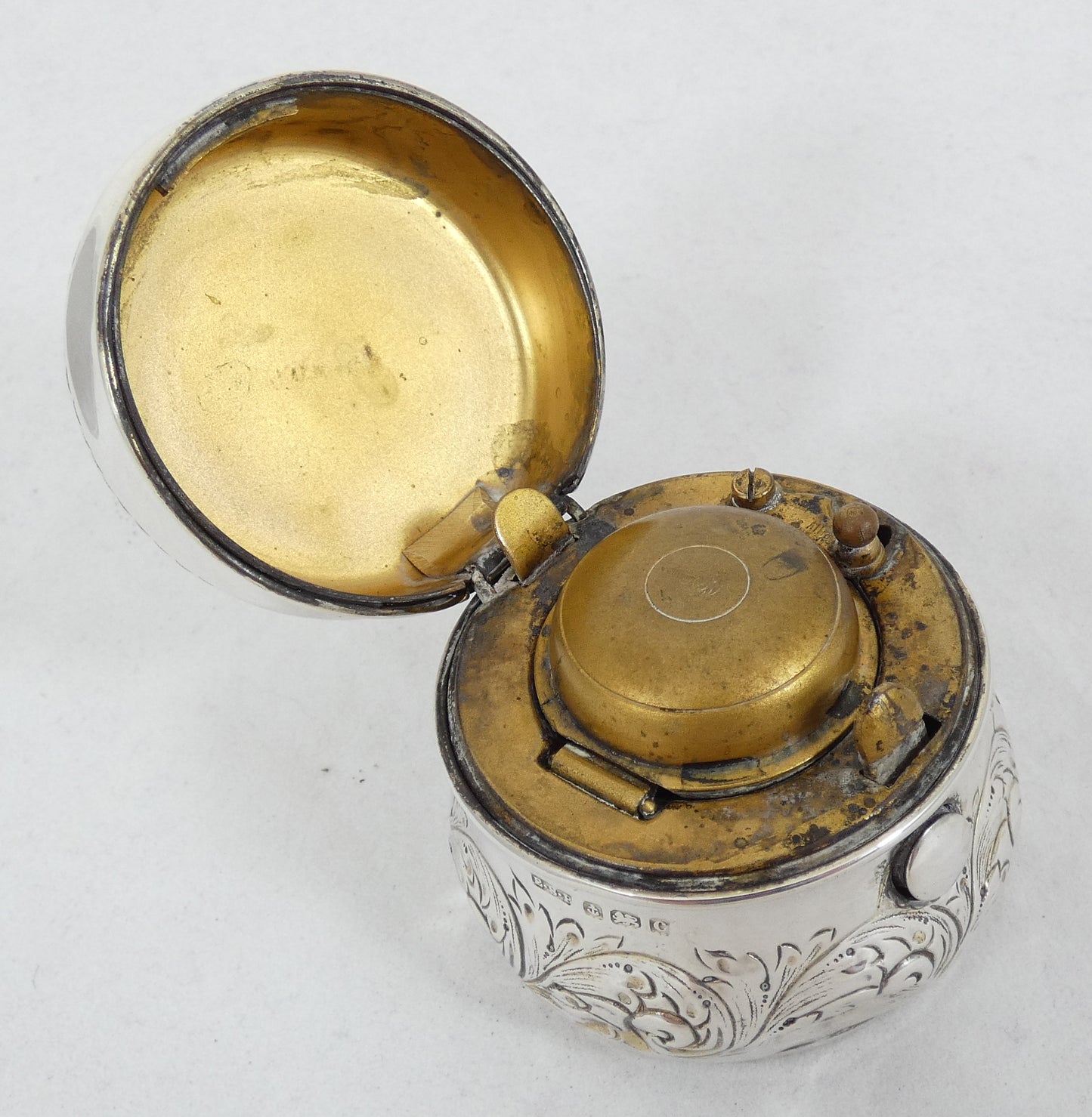 Antique Edwardian 1902 Sterling Silver Travel Inkwell Ink Well Pot Repousse Jar