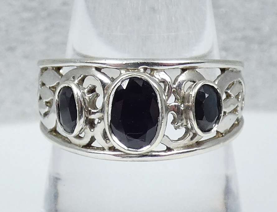 Vintage Solid 9ct White Gold Deep Natural Blue Sapphire Dress Ring Size 8.5 Q 58